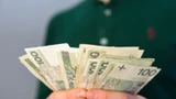 Ile trzeba zarabiać, żeby dostać 7 tys. zł emerytury? Kwota nie jest niska