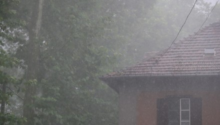 Vége a hőségnek: friss idő, viharok és szülések várhatók