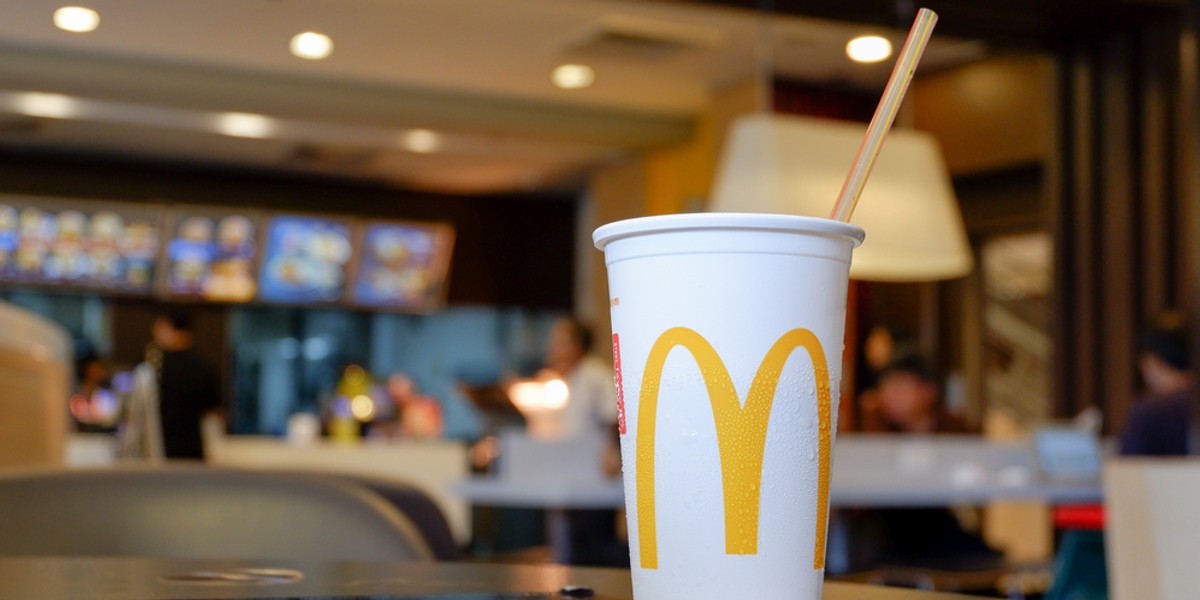 Strategia McDonald's Scale for Good zakłada, że wszystkie odpady opakowaniowe z sal jadalnych będą trafiać do recyklingu