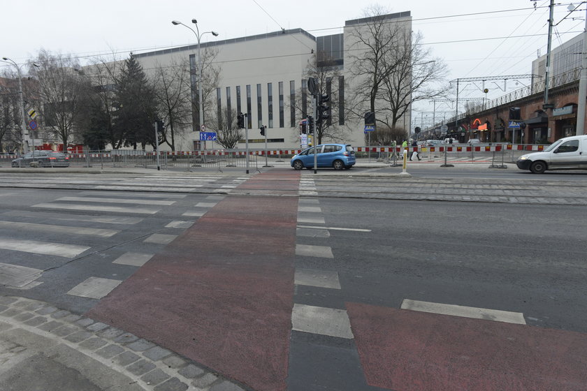 Przejście dla pieszych na Świdnickiej we Wrocławiu