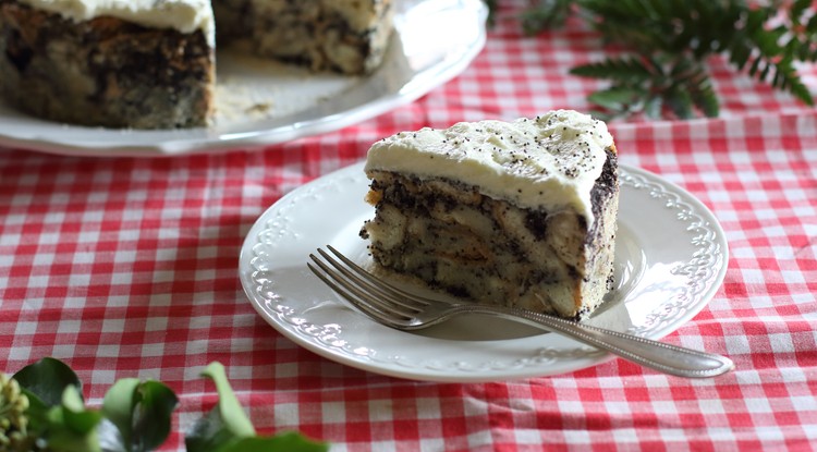 Mákosguba-torta recept / Fotó: Ringier