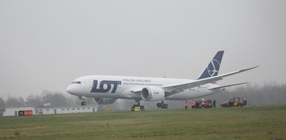 Dreamliner wylądował na Okęciu! FOTO