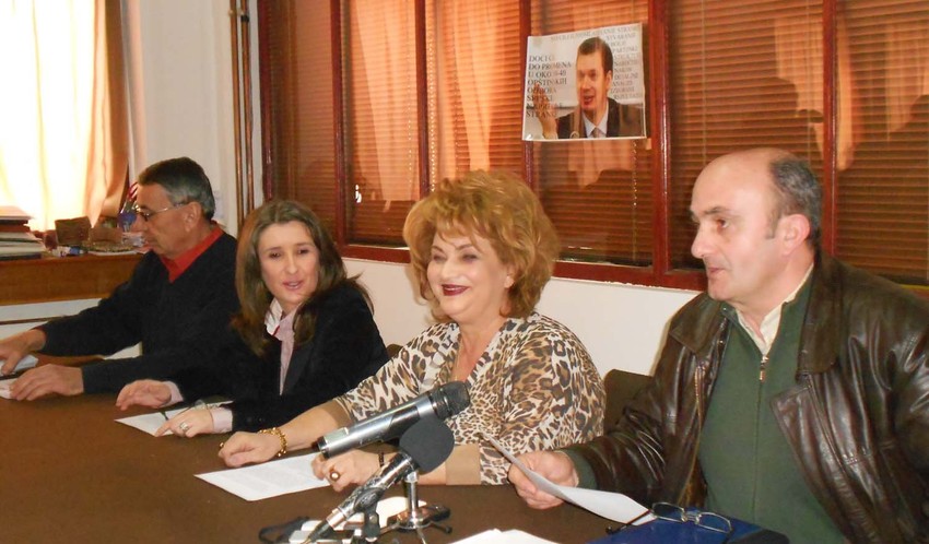 Traže smenu poverenika: Četvoro odbornika SNS