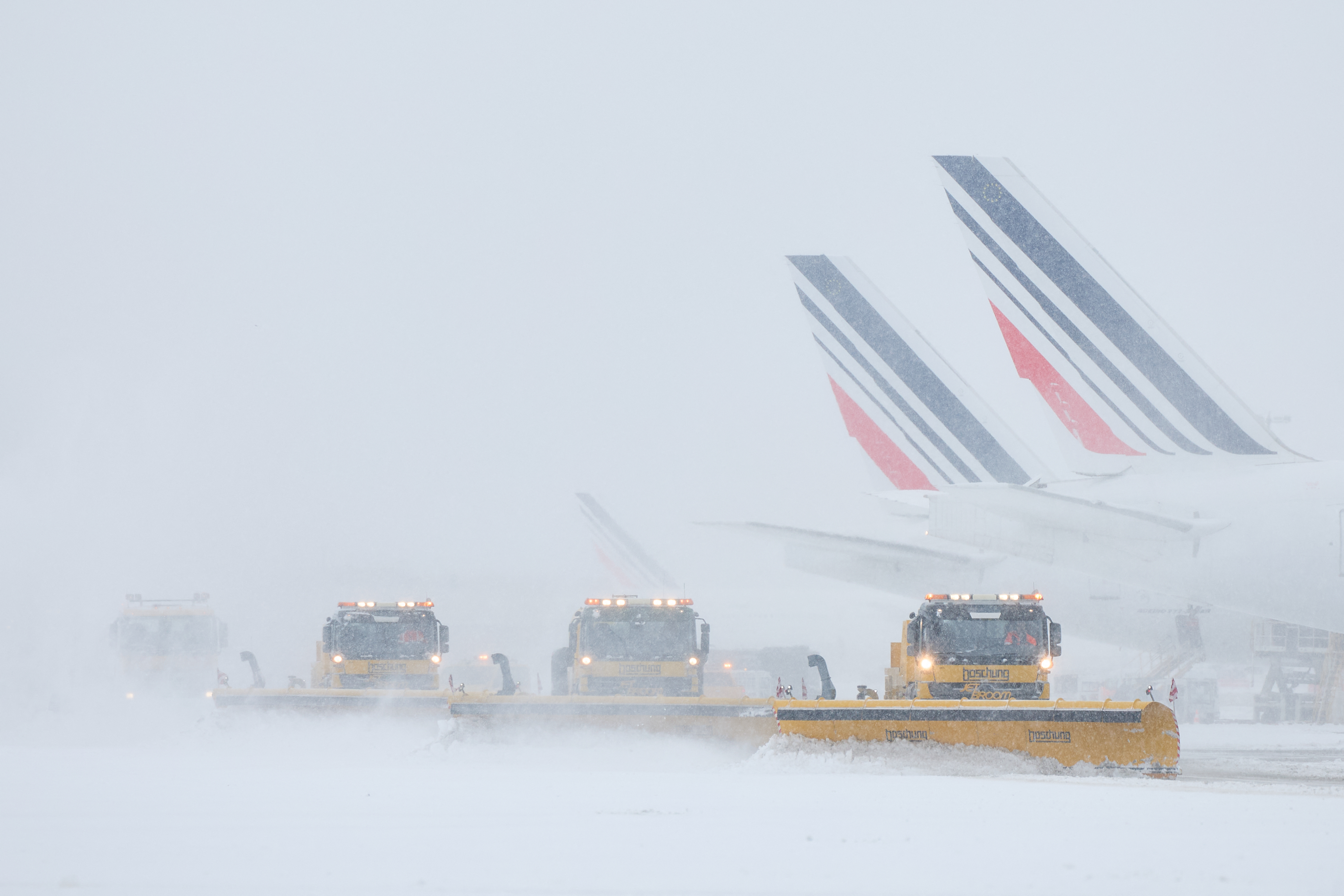 Alerte neige : 30% des vols réduits dimanche à Charles de Gaulle