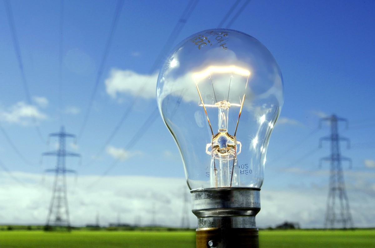 Na listopadowe wezwanie URE odpowiedziało 14 operatorów systemów dystrybucyjnych i 12 sprzedawców energii elektrycznej.
