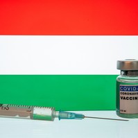 Magyar vakcina: akár már 2022-ben olthatnak vele