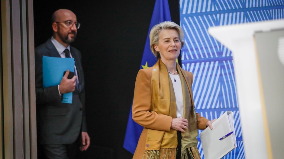 Przewodnicząca Komisji Europejskiej Ursula von der Leyen i przewodniczący Rady Europejskiej Charles Michel podczas szczytu UE w Brukseli, 23 marca 2023 r.