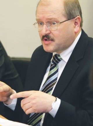 'Konieczna jest decentralizacja i wzmocnienie finansów samorządów'