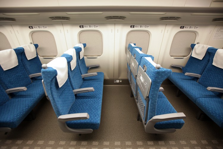 Japończykom możemy pozazdrościć nie tylko prędkości ich pociągów, lecz także punktualności – maksymalne opóźnienie Shinkansen wynosi 36 sekund… w skali roku.