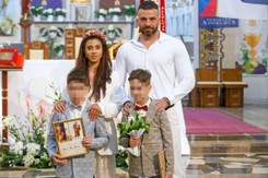 Hyży tłumaczy się z zaproszenia paparazzi na komunię synów