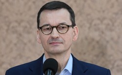 Komentarze po odwołaniu szczyt V4 w Izraelu: Wojną polsko-izraelską przykryją #TaśmyKaczyńskiego, ale Polski szkoda