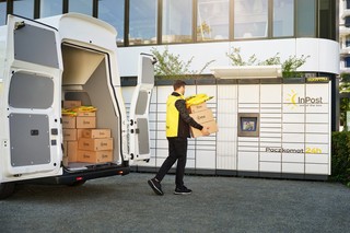 Polskie paczkomaty podbijają Wyspy. InPost blisko 15 tys. urządzeń