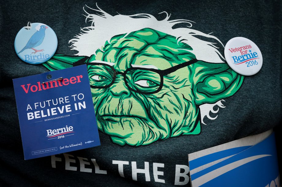 Bernie Sanders jako Mistrz Yoda z Gwiezdnych Wojen