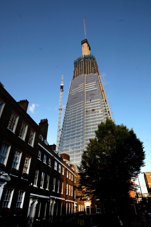 Wieżowiec Shard powstający w okolicach London Bridge