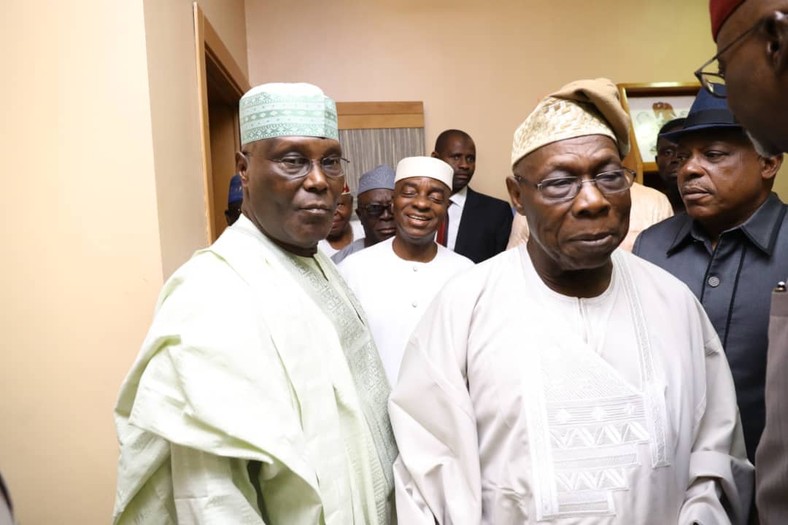 Obasanjo hosts a powerful Atiku delegation in Abeokuta in 2018. His support wasn't enough for Atiku (Atiku media) 