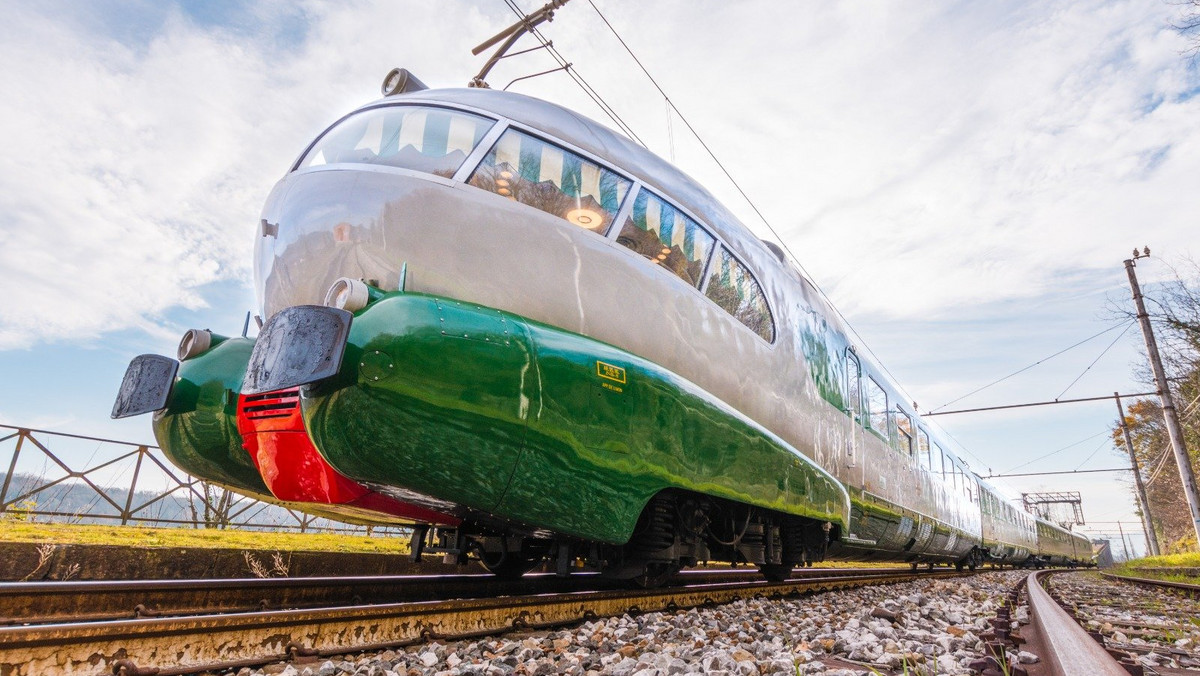 Niezwykły włoski pociąg Arlecchino. W latach 60. jeździł 187 km/h!