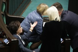 PiS nie odpuszcza. Błaszczak upomina się o powołanie Witek na wicemarszałka