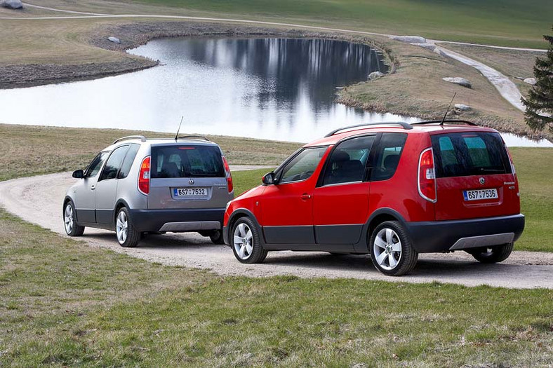 Škoda obniża i zrównuje ceny Fabii Combi i Roomstera