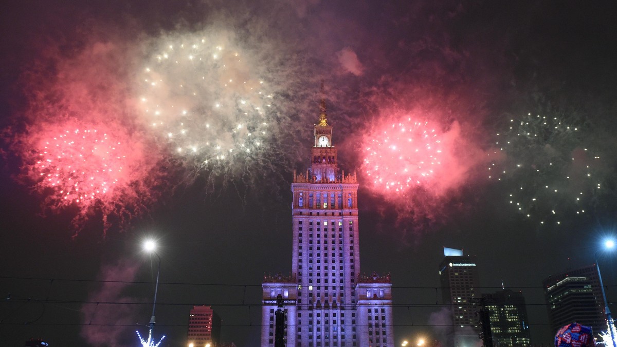 WOŚP Wielka Orkiestra Świątecznej Pomocy akcje charytatywne Pałac Kultury i Nauki Warszawa