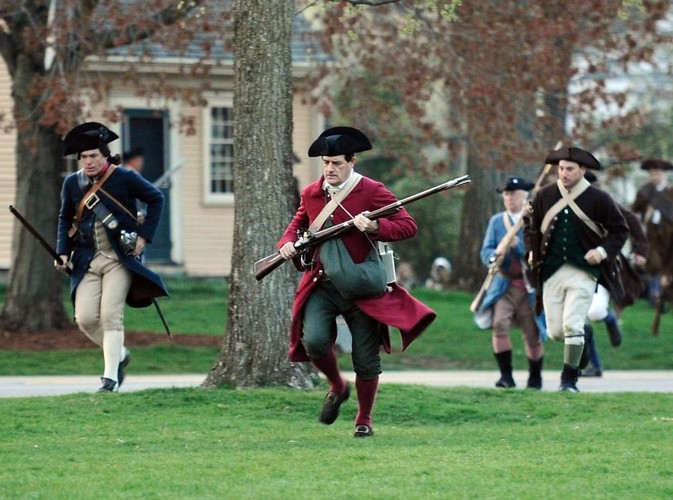 Rekonstrukcja bitwy pod Lexington z 1775 roku