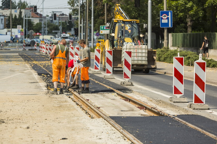 Koniec remontu Dąbrowskiego dopiero na wiosnę?