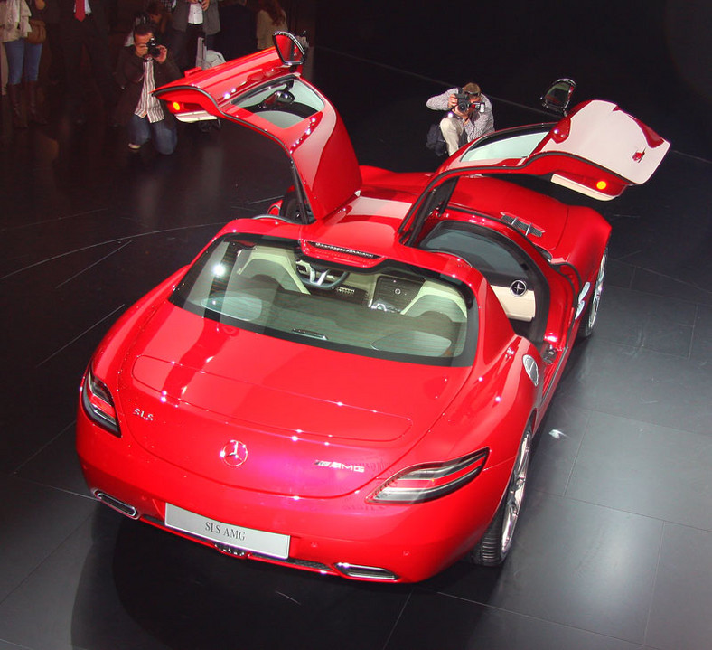 IAA Frankfurt 2009: Mercedes-Benz SLS AMG – Gullwing XXI wieku, pierwsze wrażenia