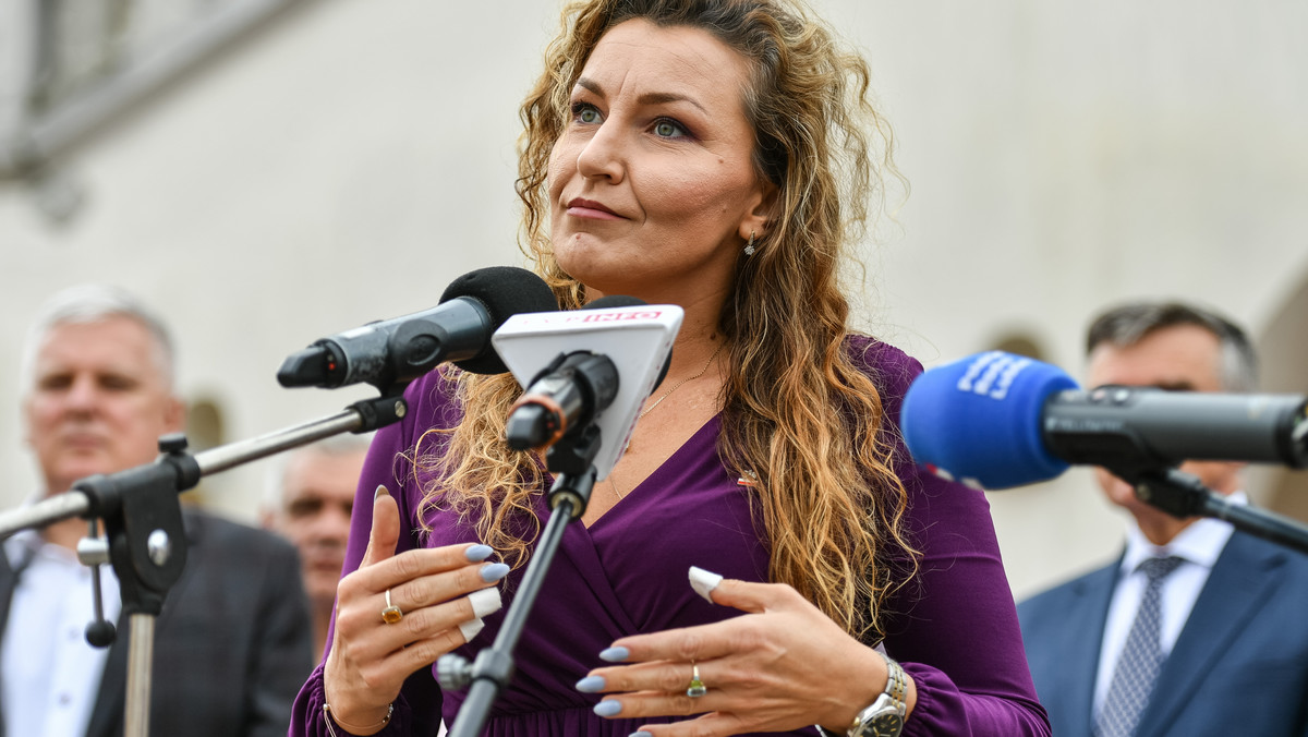 Monika Pawłowska chce przejąć mandat. Ma apel do prezydenta Dudy