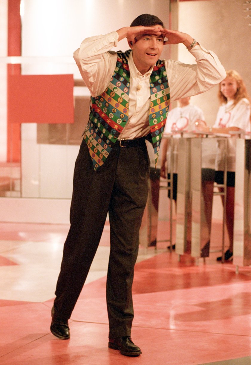 Moda w latach 90-tych. Stroje gwiazd i polityków w latach 90-tych