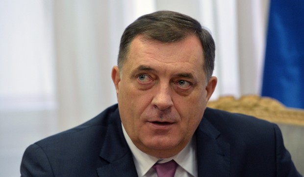 Aleksandar Vučić, Milorad Dodik