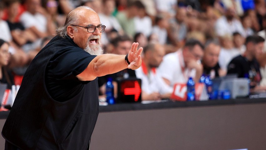 Posle uspeha u kvalifikacijama za Evrobasket, Aleksandar Džikić je produžio ugovor sa Košarkaškim savezom Gruzije | Foto: Jarek Praszkiewicz/EPA