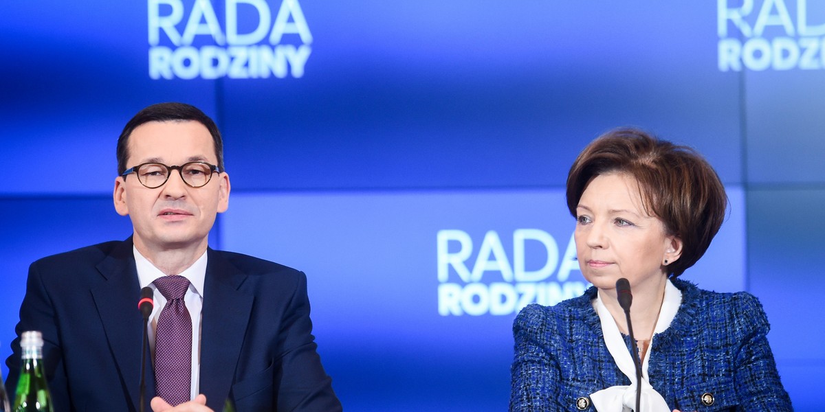 Premier Mateusz Morawiecki i minister rodziny Marlena Maląg. W 2020 r. ministerstwa mają zająć się strategią demograficzną, która ma być jednym z priorytetów rządu