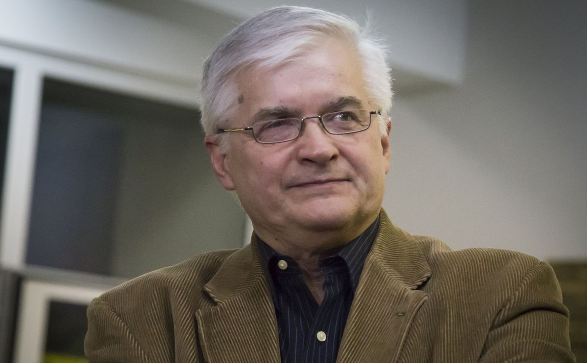 Cimoszewicz o odejściu Rulewskiego: Nie przeszkadzało mu to, że razem z Millerem wprowadziliśmy Polskę do UE