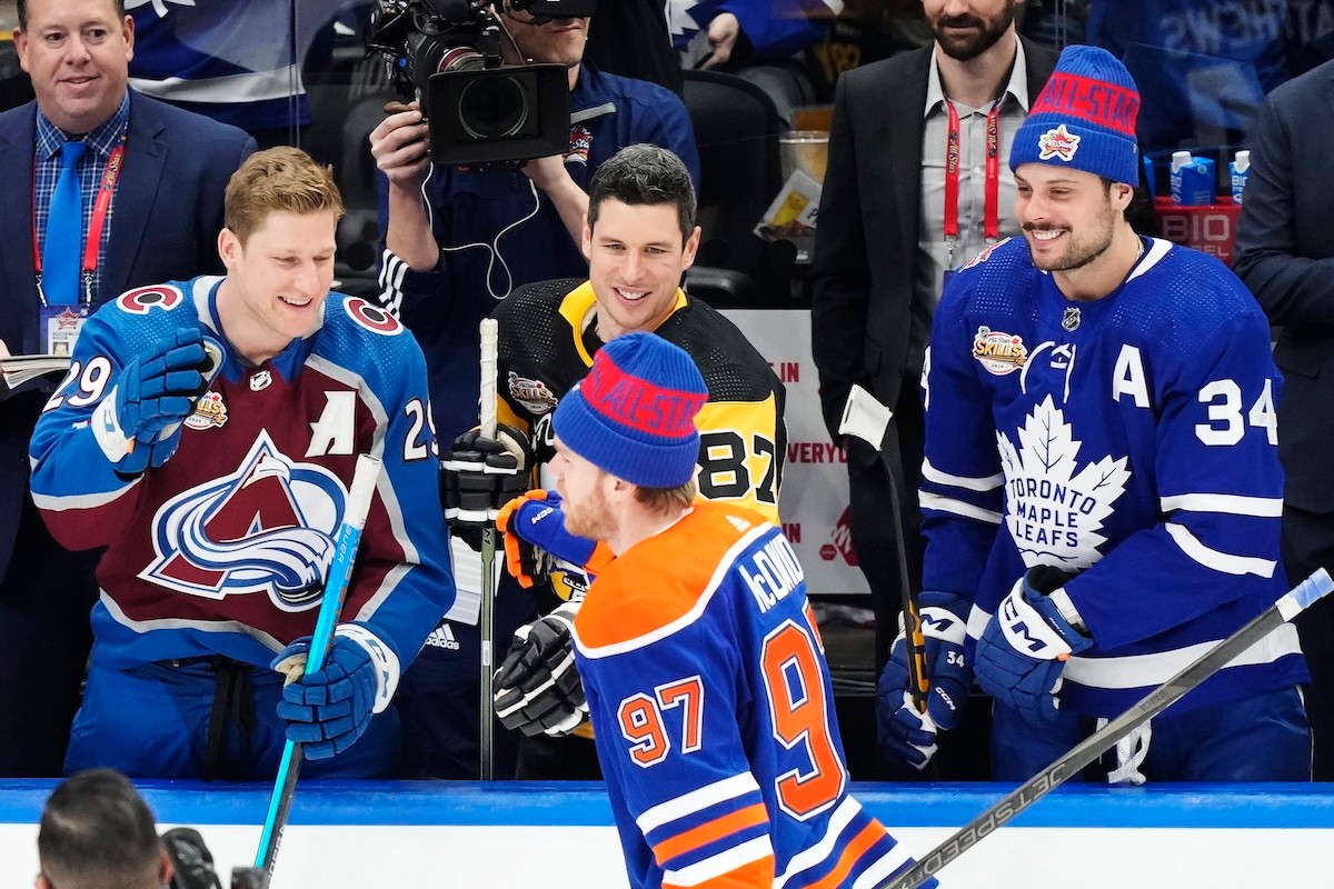 Hokejisti Connor McDavid (Edmonton Oilers), Elias Pettersson (Vancouver Canucks), Nathan MacKinnon (Colorado Avalanche), Sidney Crosby (Pittsburgh Penguins) a Auston Matthews (Toronto Maple Leafs).