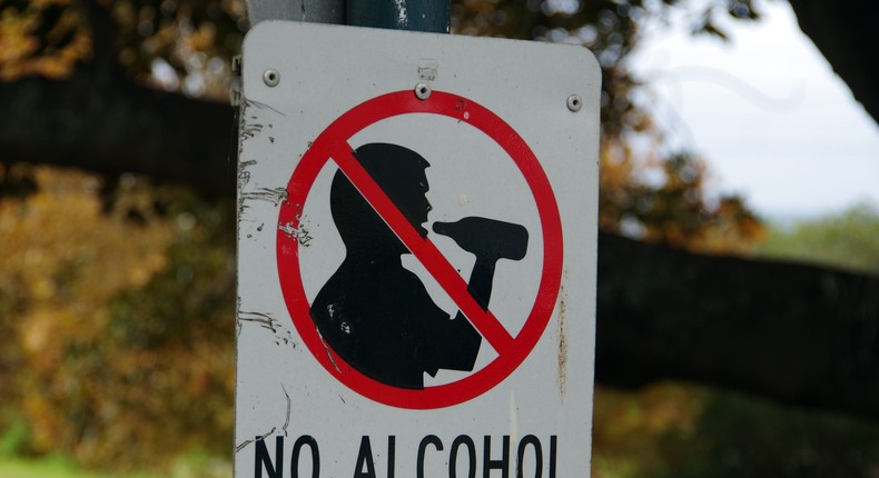An alcohol-free San Francisco mansion is now a hype house for ...