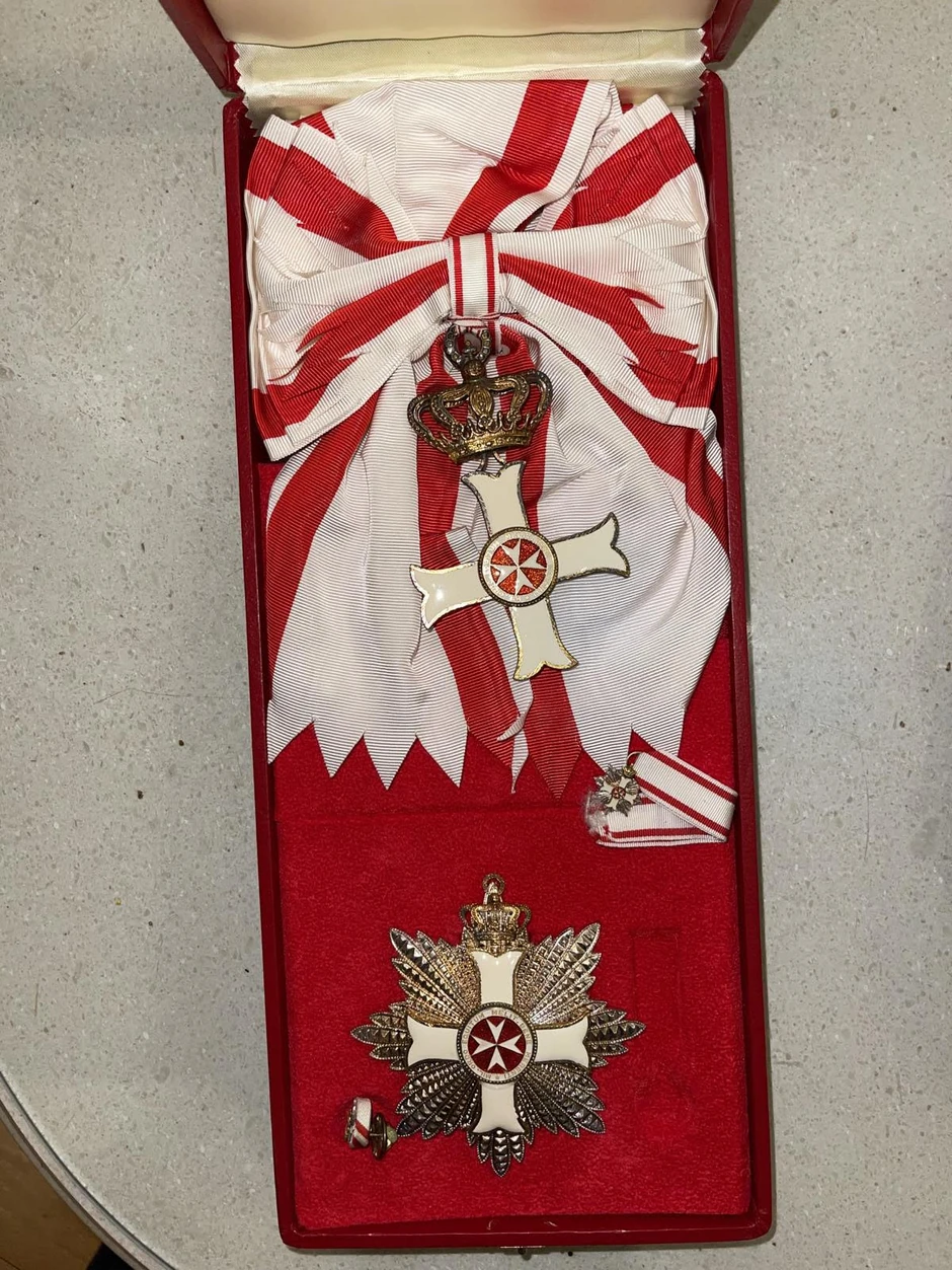 Tanasković, Adligat