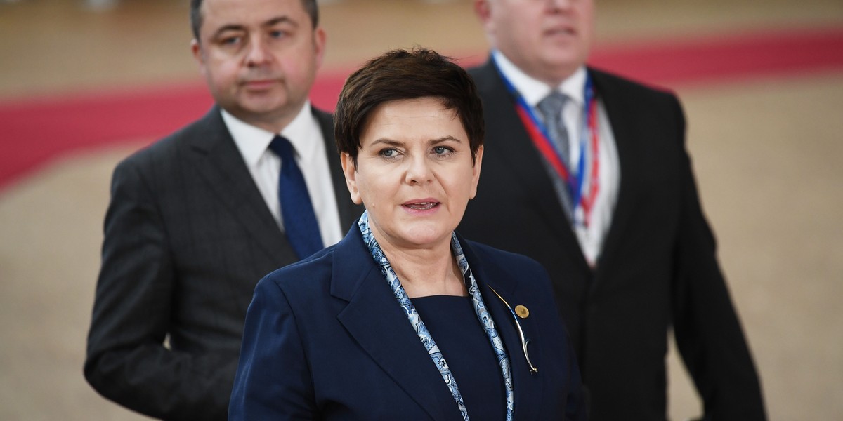 Premier Beata Szydło dystansuje się od pomysłu 10 tys. plus dla emerytów