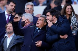 Prokuratura oskarży Barcelonę za łapówki. Klub zaprzecza, że korumpował sędziów