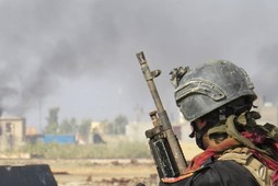 Iraqi Security Forces And ISIS Terrorists Clashed - Ramadi