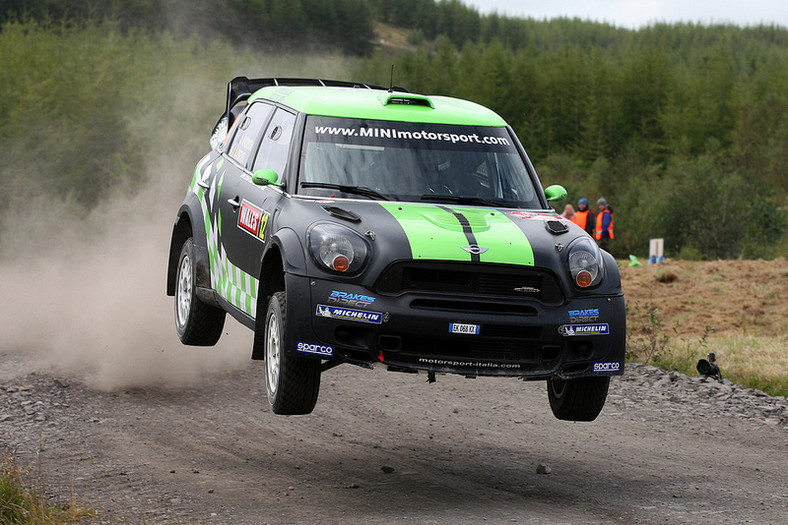 Jari-Mati Latvala triumfował w Rajdzie Wielkiej Brytanii 2012