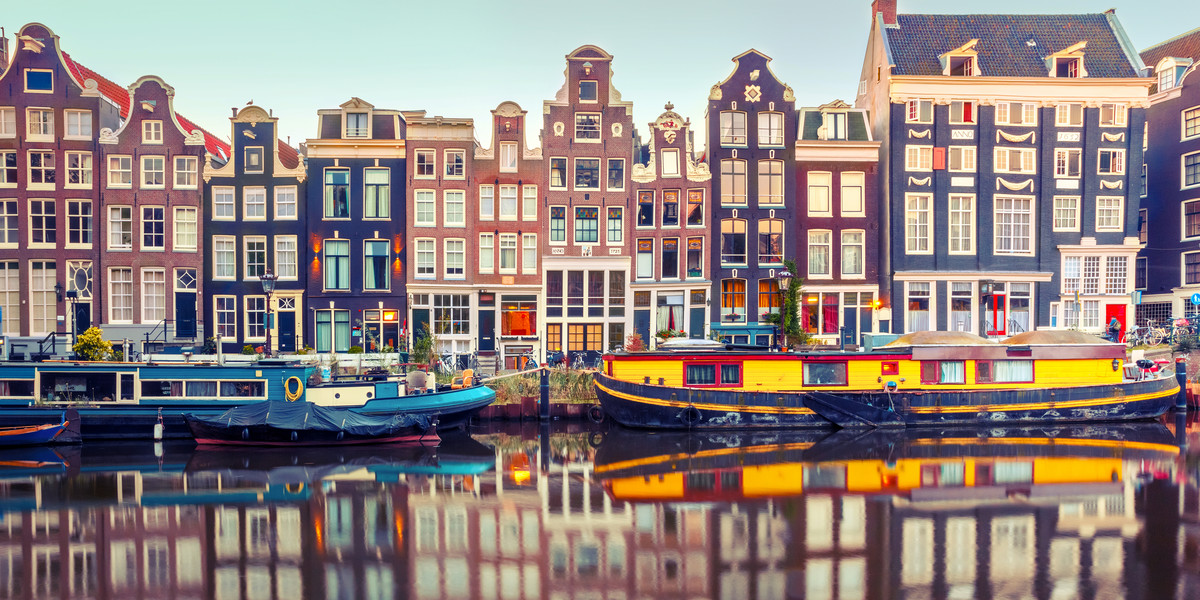 W Amsterdamie nie powstanie żaden nowy hotel. Miasto walczy z nadmierną turystyką