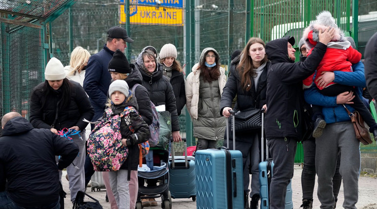 Több mint 29 ezer menedékkérő ment át csütörtökön a lengyel határon / Fotó: Profimedia