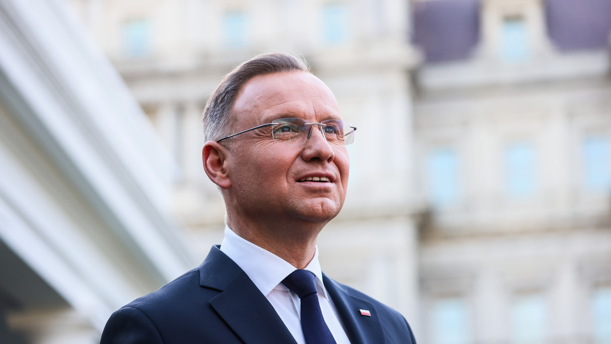 Andrzej Duda staje w obronie neosędziów. Jest wniosek do Trybunału Konstytucyjnego