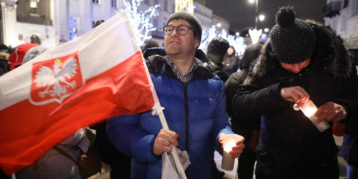 Ludzie wyszli na ulice. Protesty przeciwko zmianom w sądach