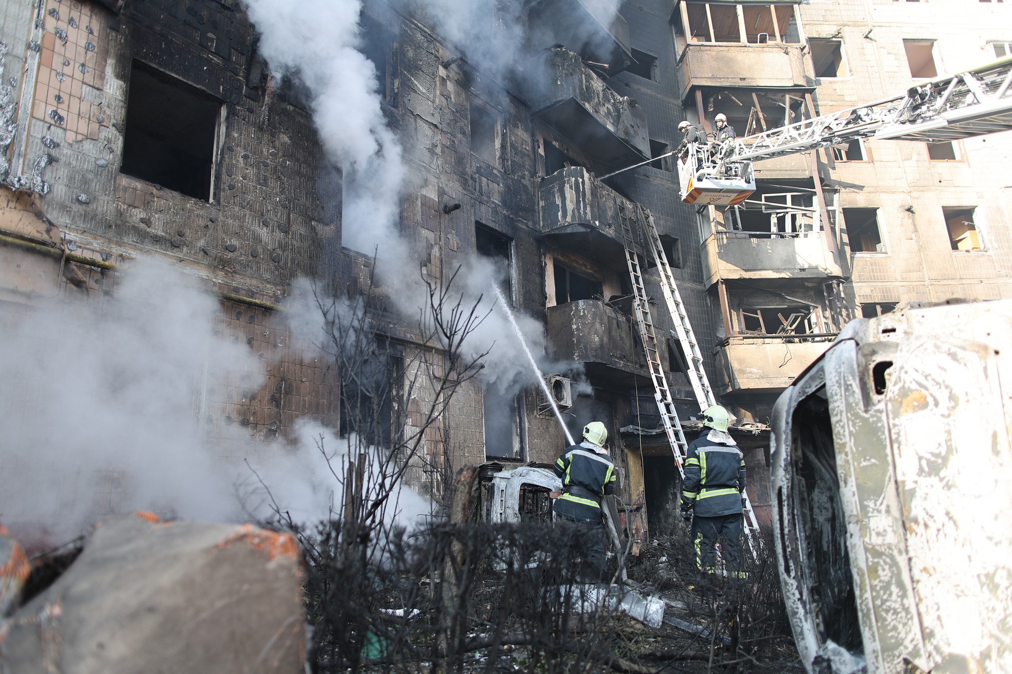 Ukrajiné mesto Ternopiľ po ruskom útoku. 