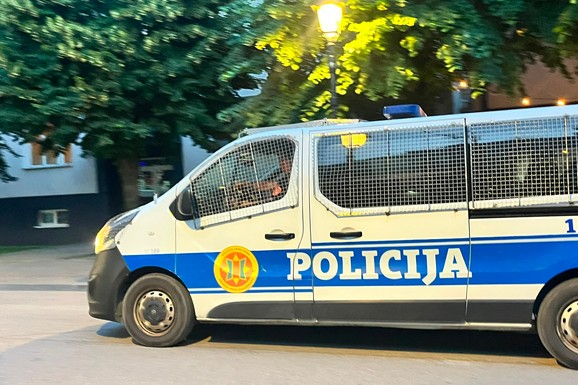 VELIKA POLICIJSKA AKCIJA, UHAPŠENO NAJMANJE 50 OSOBA Počeo pretres objekata, evo šta je sve pronađeno širom Podgorice