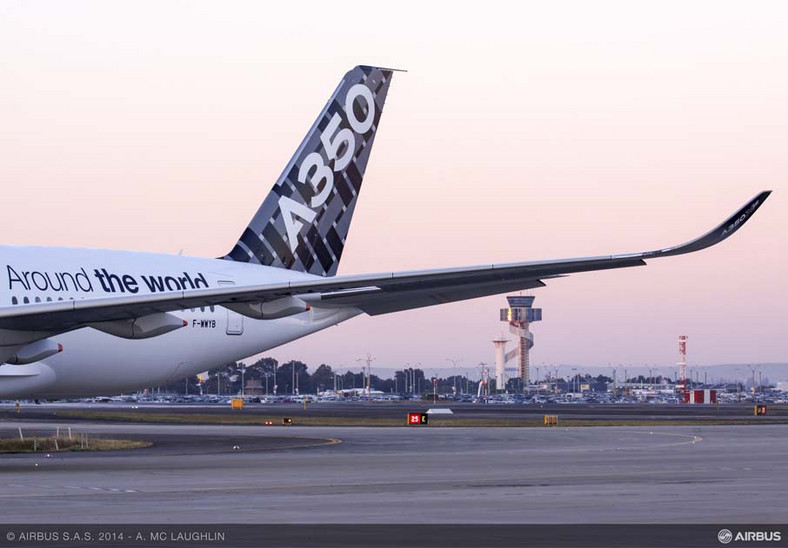 Airbus A350 XWB wyruszył w pokazową trasę