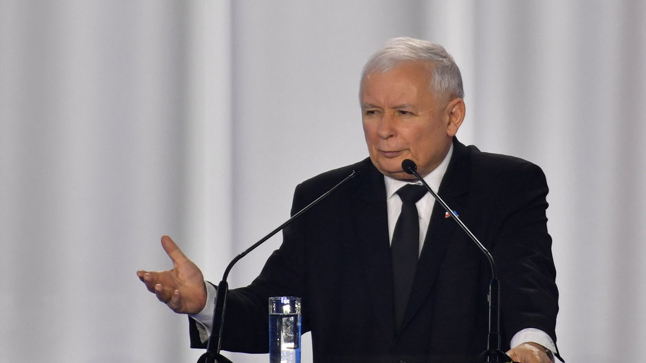 Jarosław Kaczyński poważnie rozważa odejście z rządu