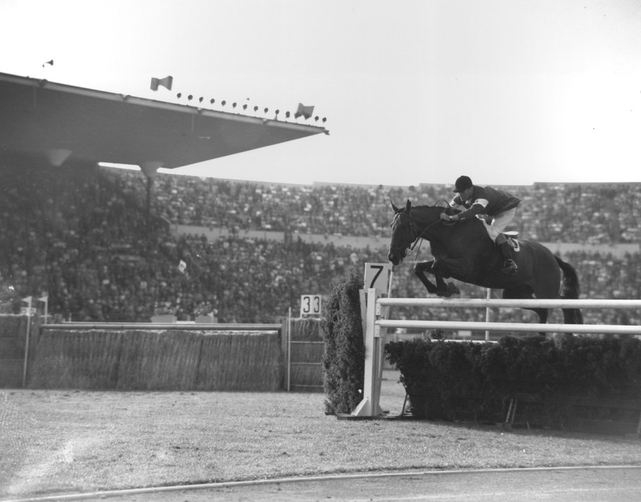 1952 rok, Helsinki: Brytyjski jeździec Harry Llewellyn