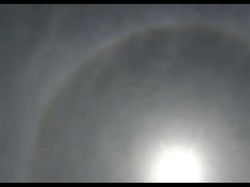 Dziękowali za beatyfikację Jana Pawła II. A na niebie zobaczyli...