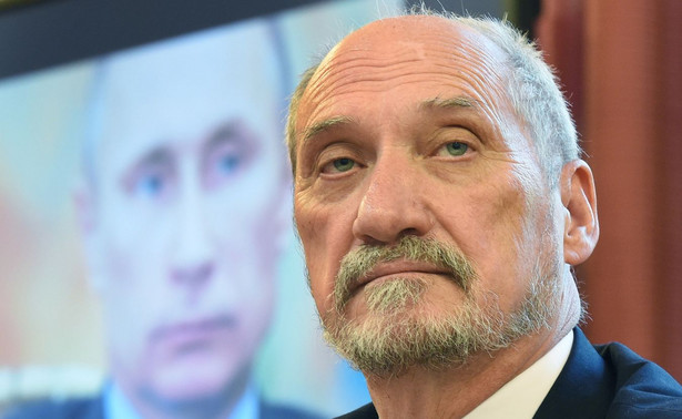 Macierewicz: Rosja otrzyma nowe materiały jak przekaże to, o co my się zwróciliśmy